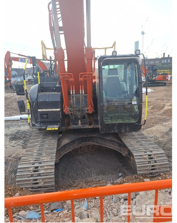 2021 Hitachi ZX225USLC-6 - Pásové rýpadlo: obrázek 4 2021 Hitachi ZX225USLC-6 - Pásové rýpadlo: obrázek 4