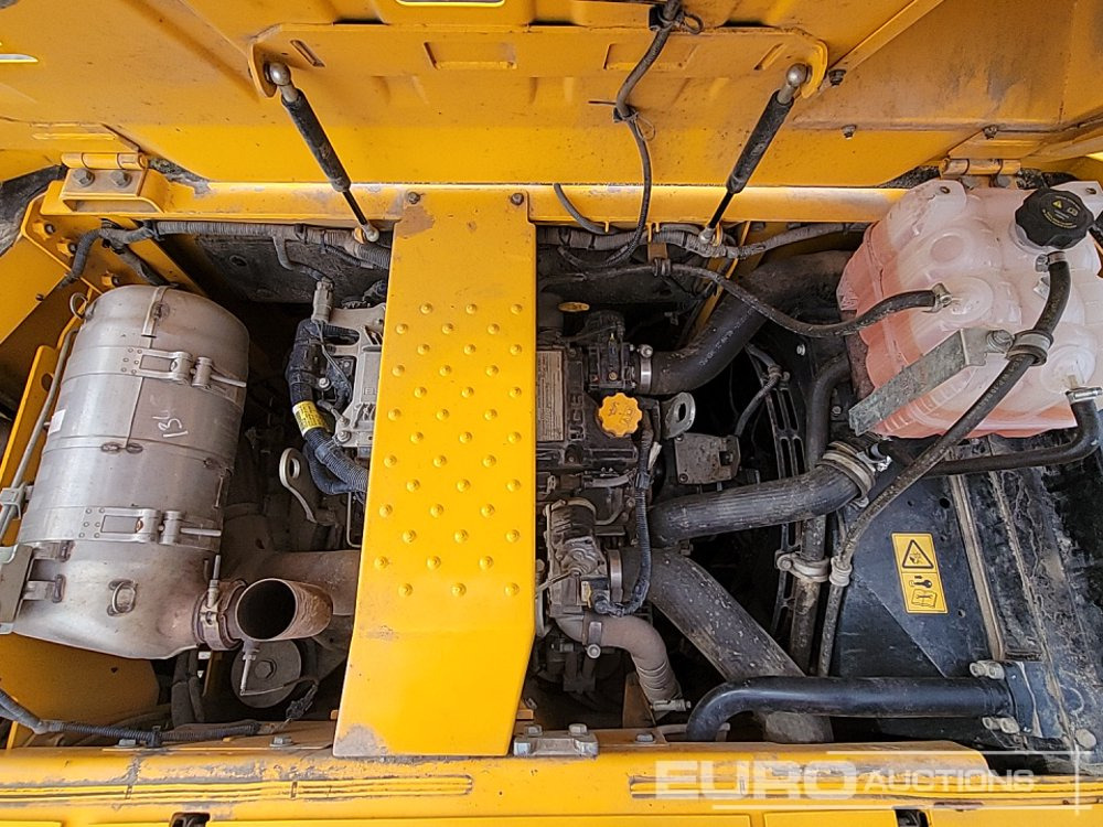 Pásové rýpadlo 2021 JCB 131XL: obrázek 30