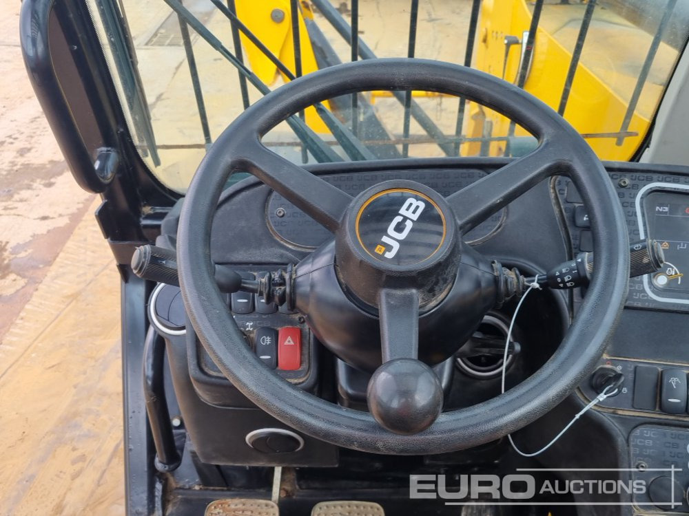 Teleskopický manipulátor 2021 JCB 540-170: obrázek 38