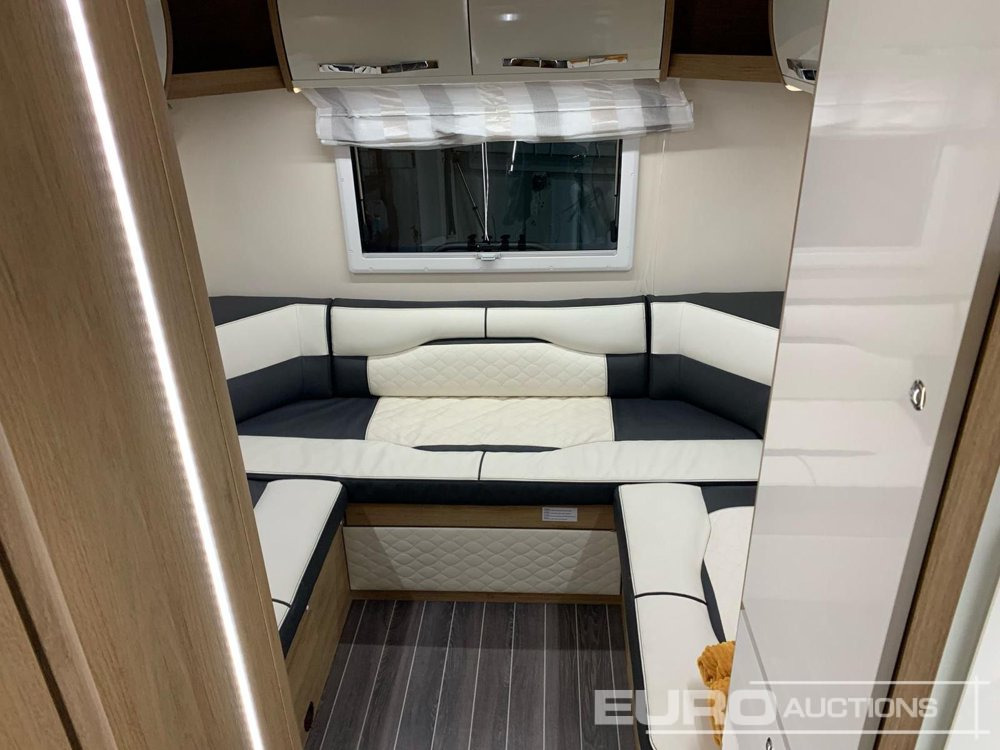 2022 Ford Roller Team Zefiro 675 - Obytná dodávka: obrázek 4 2022 Ford Roller Team Zefiro 675 - Obytná dodávka: obrázek 4