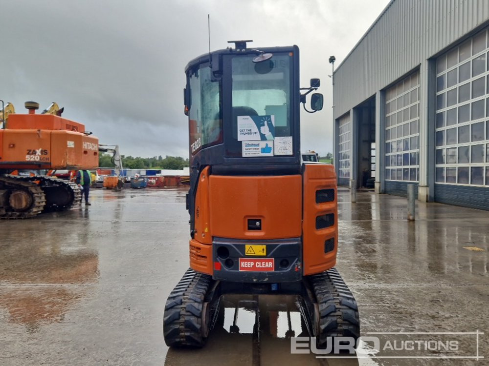 2022 Hitachi ZX26U-6 CLR - Mini rýpadlo: obrázek 4 2022 Hitachi ZX26U-6 CLR - Mini rýpadlo: obrázek 4