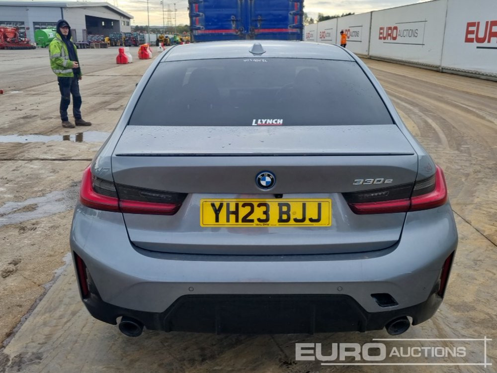 2023 BMW 330E - Osobní auto: obrázek 4 2023 BMW 330E - Osobní auto: obrázek 4