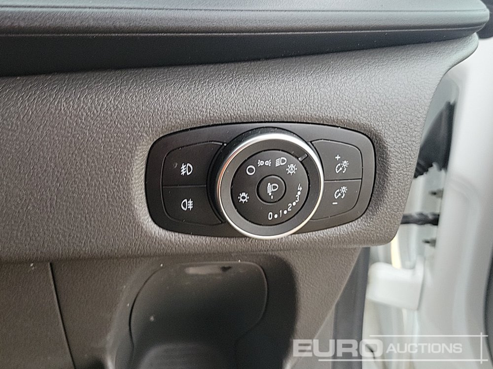 Malá dodávka, Dodávka s dvojitou kabinou 2023 Ford Transit Custom 320: obrázek 34 Malá dodávka, Dodávka s dvojitou kabinou 2023 Ford Transit Custom 320: obrázek 34