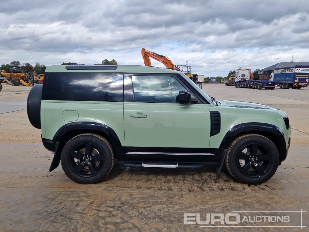SUV 2023 Land Rover Defender 90: obrázek 6