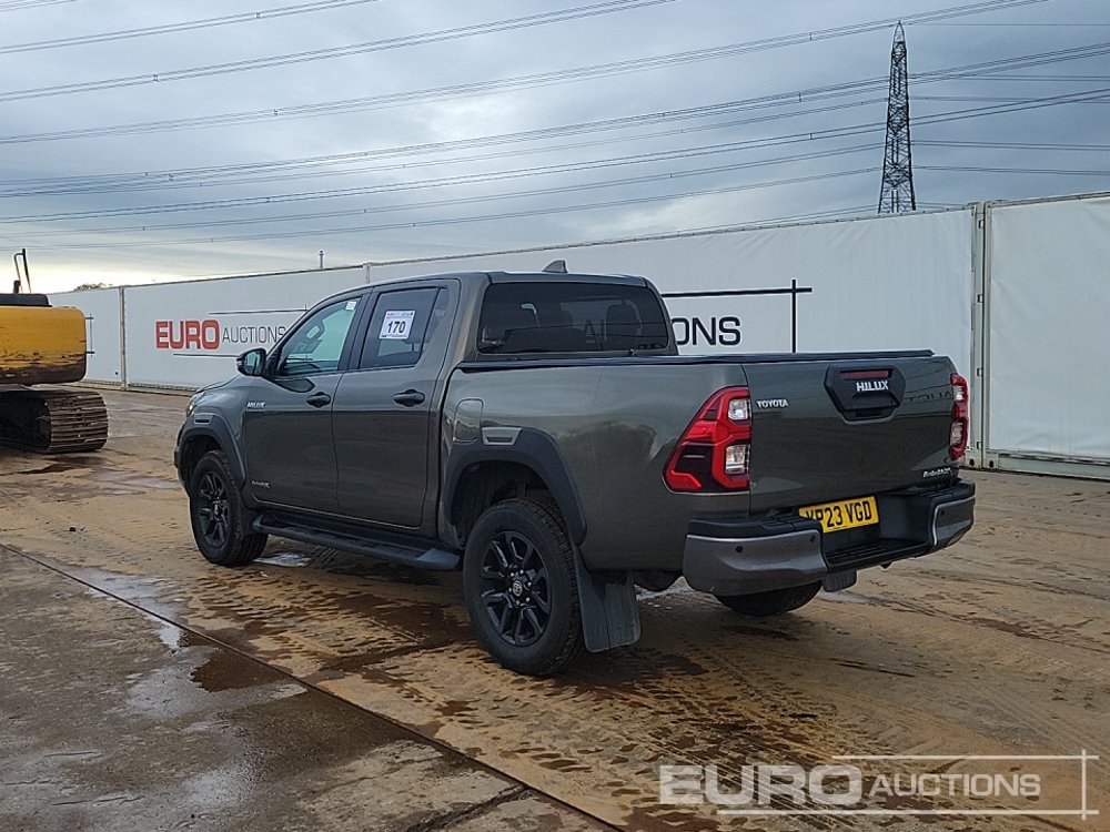 2023 Toyota Hilux Invincible X - Pick-up: obrázek 3 2023 Toyota Hilux Invincible X - Pick-up: obrázek 3
