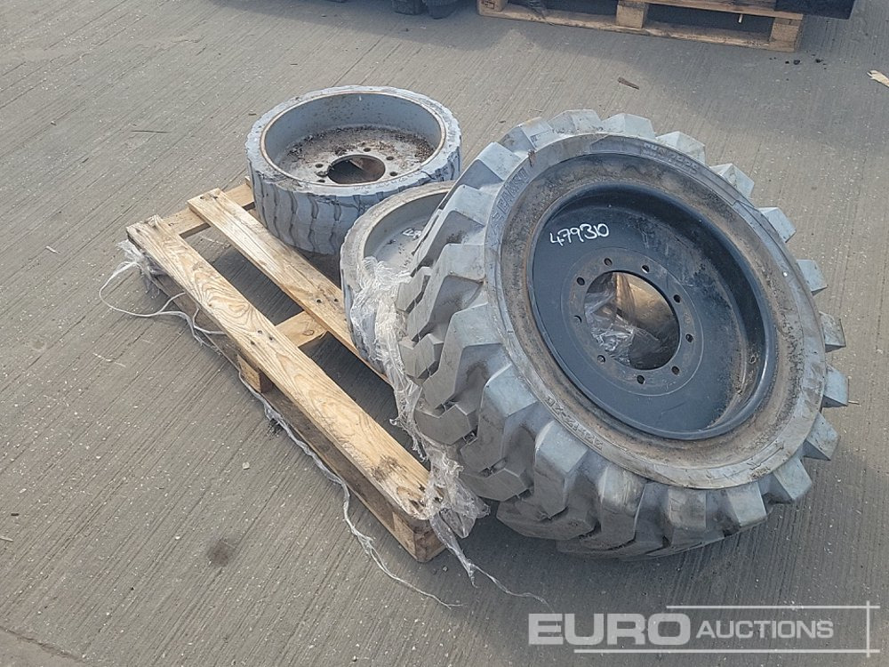 22x7x17 Non marking Tyre & Rim (2 of), 32x12-20 Tyre & Rim - Pneumatiky: obrázek 3 22x7x17 Non marking Tyre & Rim (2 of), 32x12-20 Tyre & Rim - Pneumatiky: obrázek 3