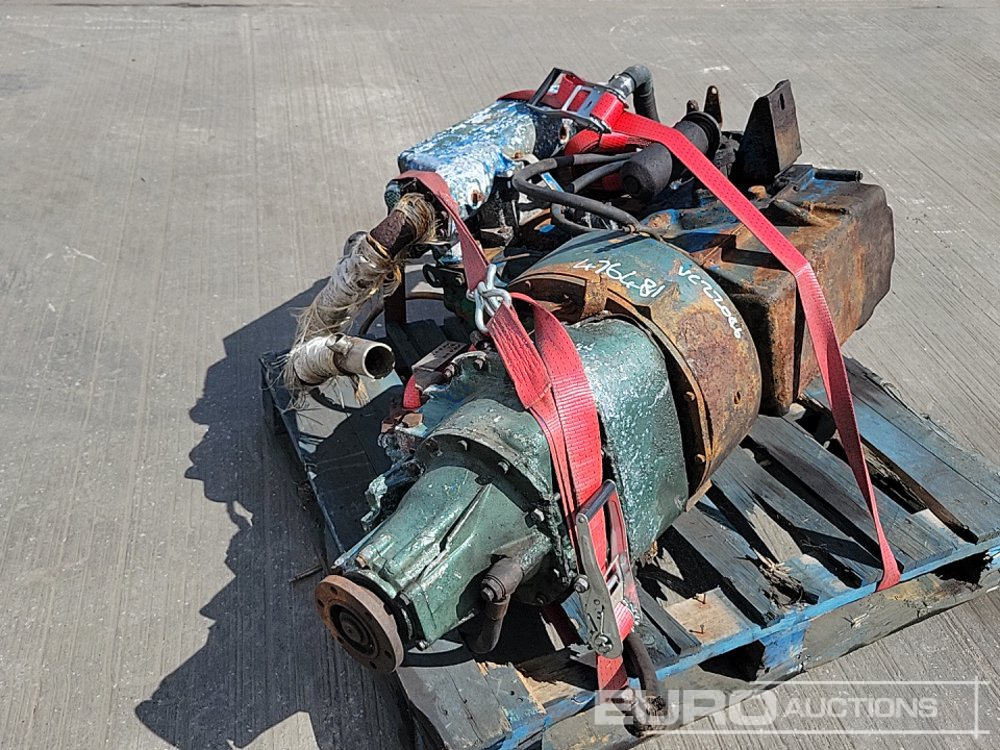 4 Cylinder Engine, Gearbox - Motor: obrázek 5 4 Cylinder Engine, Gearbox - Motor: obrázek 5