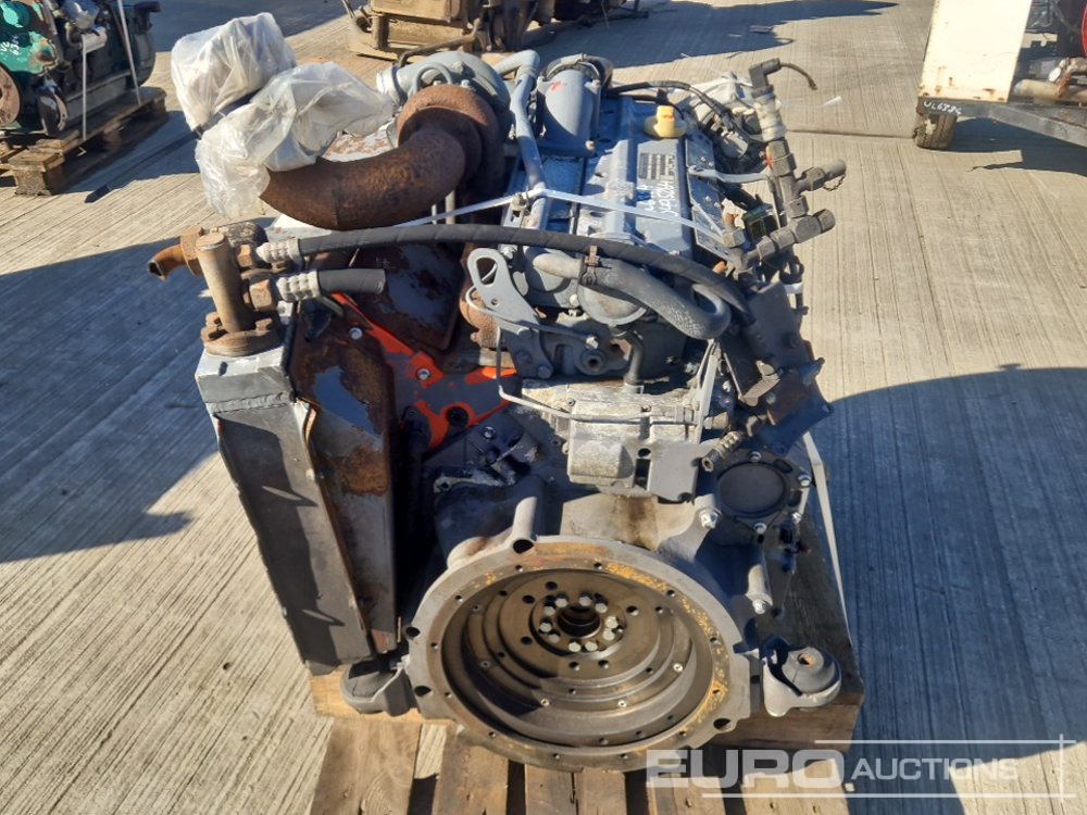 4 Cylinder Engine - Motor: obrázek 4 4 Cylinder Engine - Motor: obrázek 4