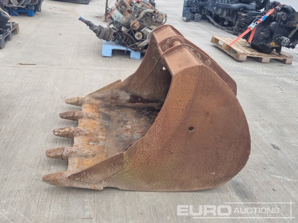 48" Scoop Bucket 65mm Pin to suit 13 Ton Excavator - Lžíce: obrázek 2 48" Scoop Bucket 65mm Pin to suit 13 Ton Excavator - Lžíce: obrázek 2