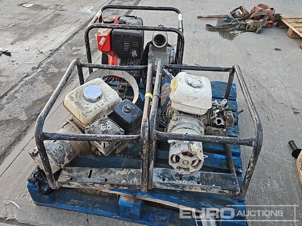5kVA Generator, Honda Engine (2 of) (Spares), 3 " Diesel Water Pump Single Cylinder Engine (Spares) - Elektrický generátor: obrázek 4 5kVA Generator, Honda Engine (2 of) (Spares), 3 " Diesel Water Pump Single Cylinder Engine (Spares) - Elektrický generátor: obrázek 4