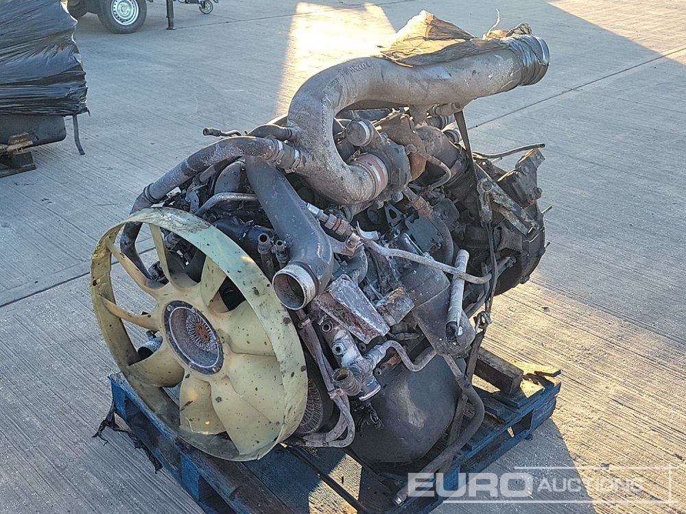 6 Cylinder Engine - Motor: obrázek 1 6 Cylinder Engine - Motor: obrázek 1