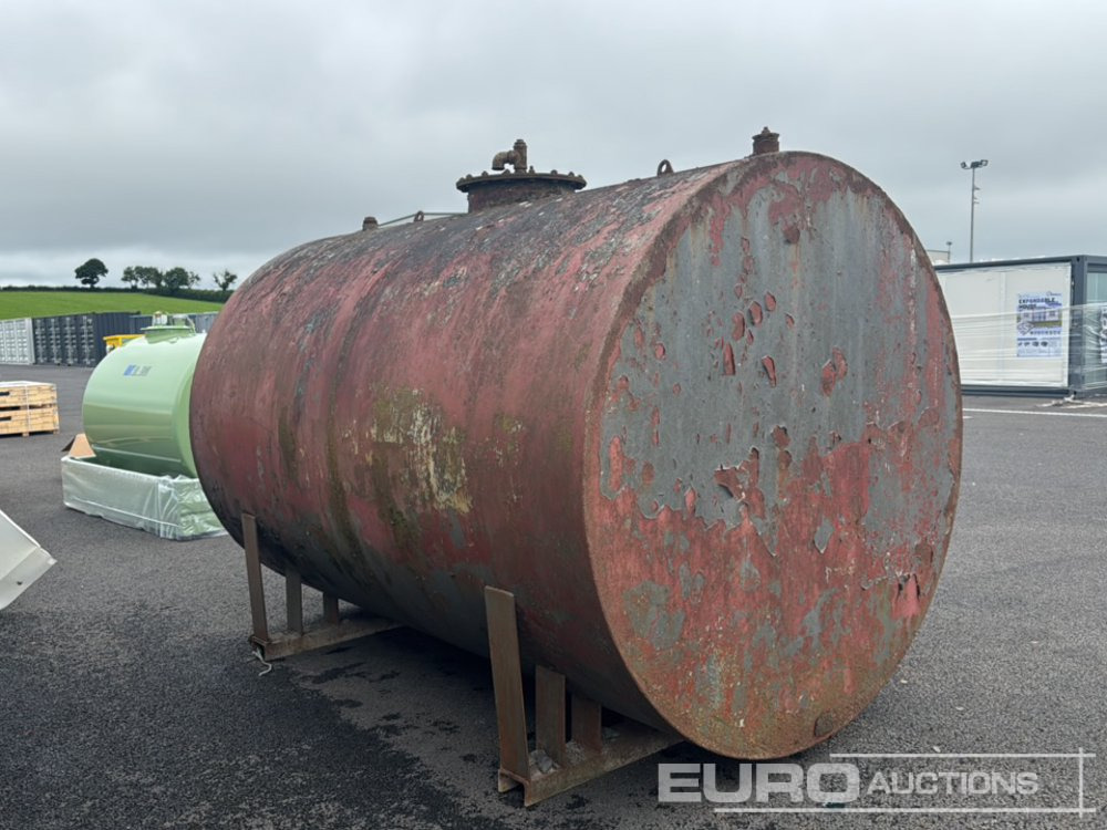 6000 Litre Steel Fuel Tank - Skladovací nádrž: obrázek 5 6000 Litre Steel Fuel Tank - Skladovací nádrž: obrázek 5