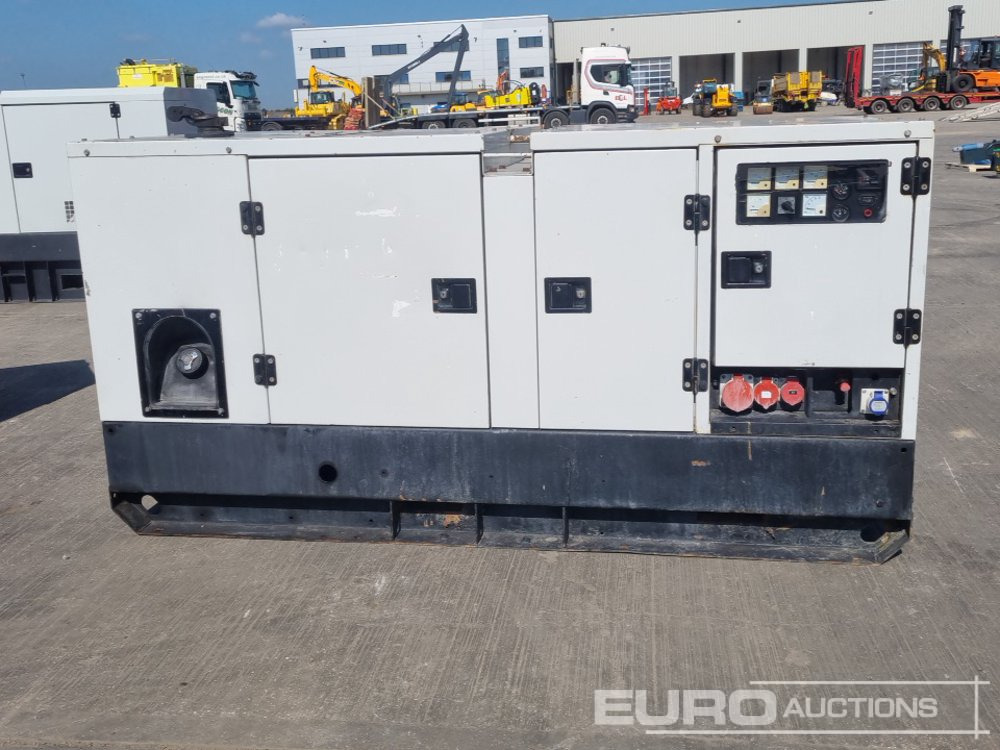 70kVA Generator, Perkins Engine - Elektrický generátor: obrázek 2 70kVA Generator, Perkins Engine - Elektrický generátor: obrázek 2