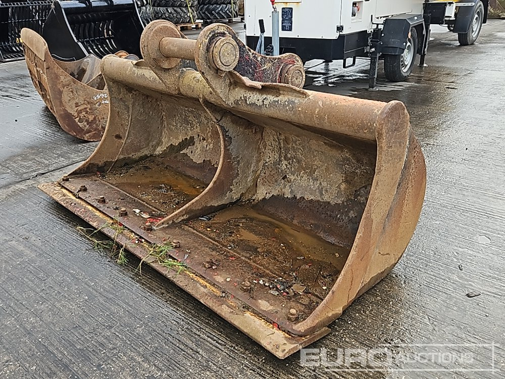 72" Ditching Bucket 80mm Pin to suit 20 Ton Excavator - Lžíce: obrázek 1 72" Ditching Bucket 80mm Pin to suit 20 Ton Excavator - Lžíce: obrázek 1