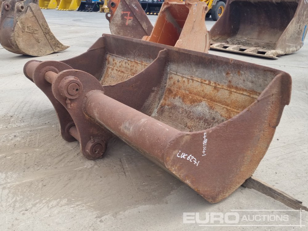 86" Ditching Bucket 80mm Pin to suit 20 Ton Excavator - Lžíce: obrázek 5 86" Ditching Bucket 80mm Pin to suit 20 Ton Excavator - Lžíce: obrázek 5