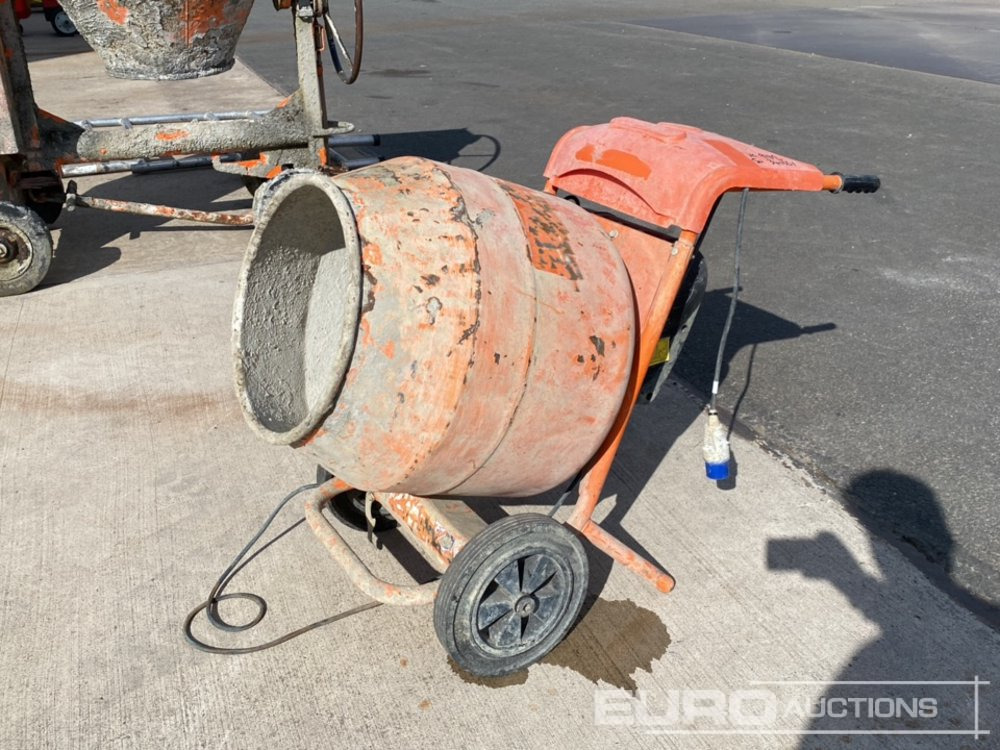 Altrad Minimmix 150 240 Volt Cement Mixer - Stavební míchačka: obrázek 1 Altrad Minimmix 150 240 Volt Cement Mixer - Stavební míchačka: obrázek 1