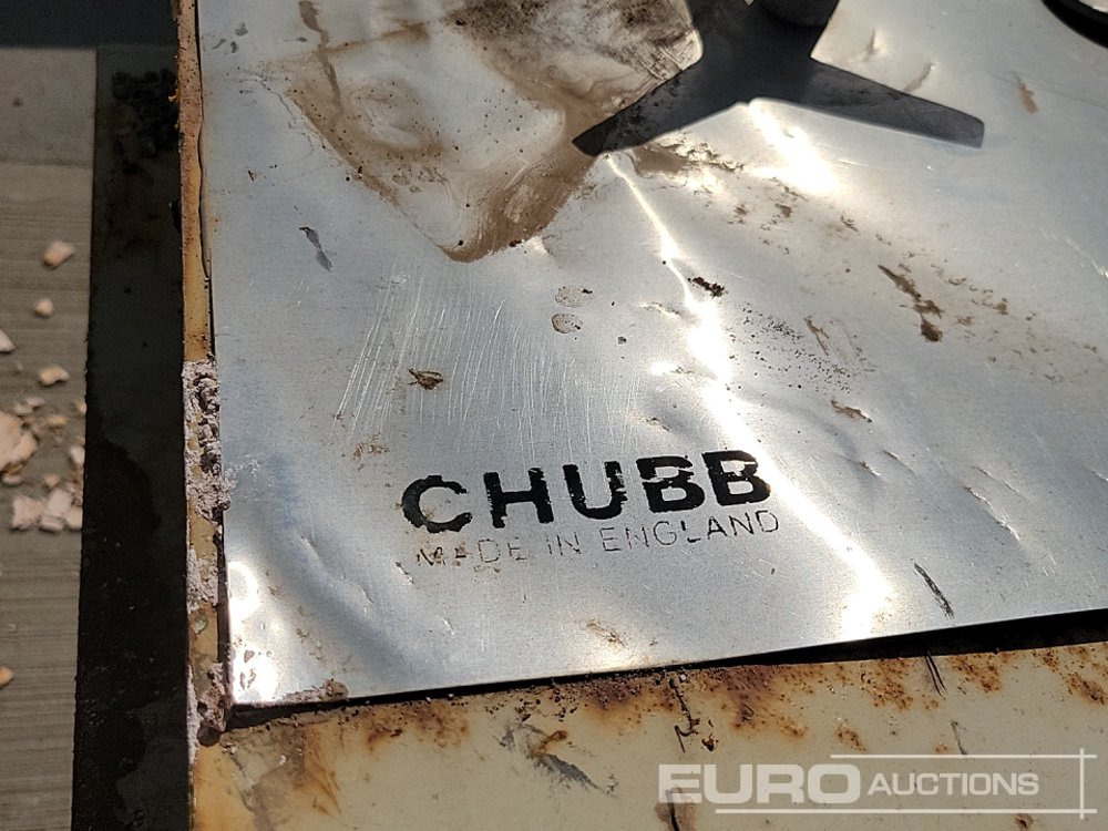 Stavební zařízení Aluminium Dropside Side Panels (2 of), Hiab Outrigger Feet (3 of), Chubb Key Safe: obrázek 23