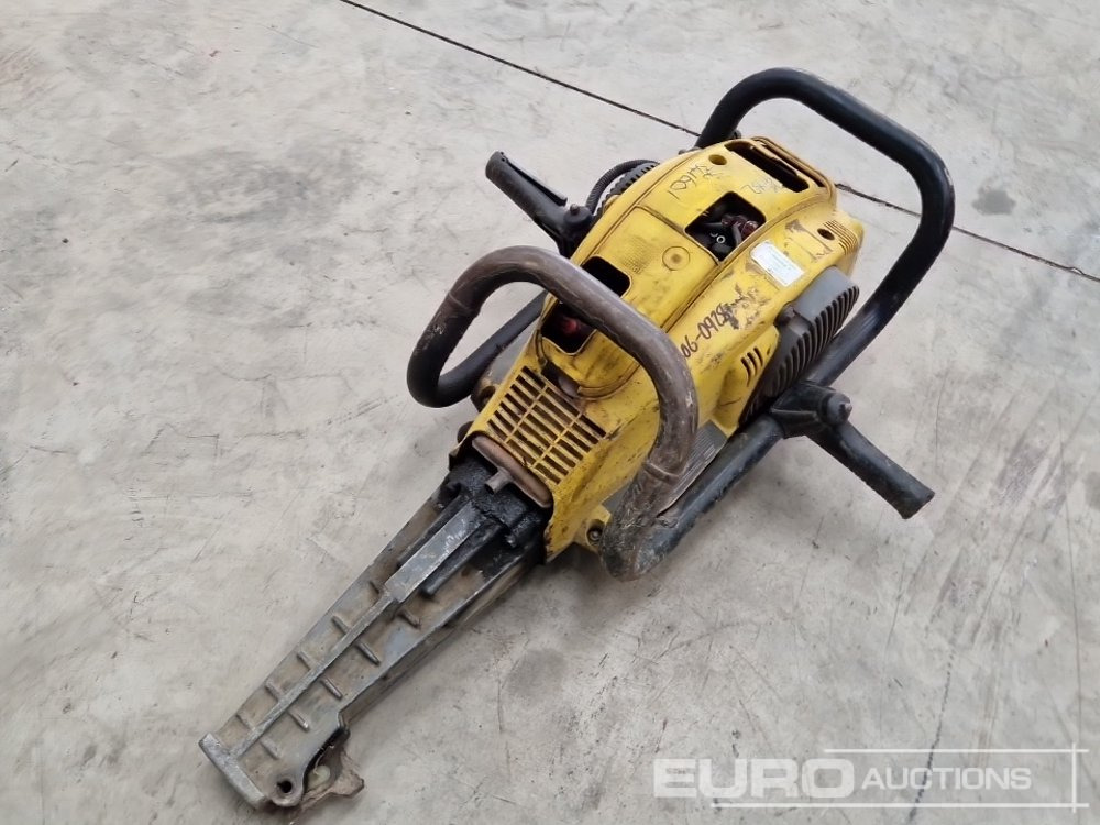 Atlas Copco Cobra Pro - Technika pro ukládaní asfaltu: obrázek 1 Atlas Copco Cobra Pro - Technika pro ukládaní asfaltu: obrázek 1