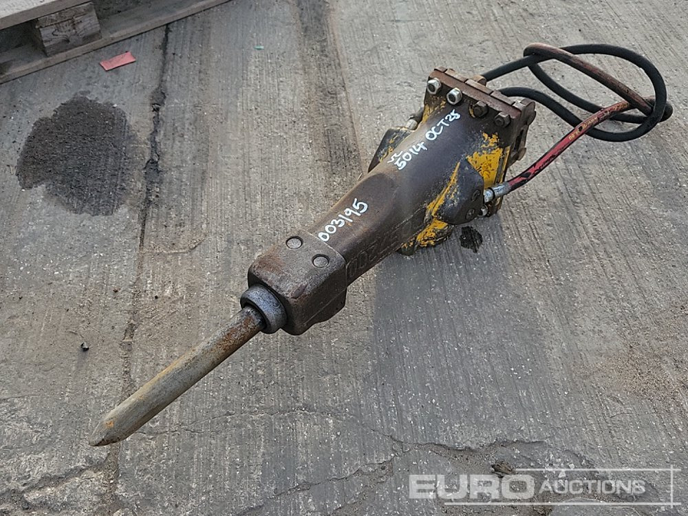 Atlas Copco SB102 - Hydraulické kladivo: obrázek 1 Atlas Copco SB102 - Hydraulické kladivo: obrázek 1