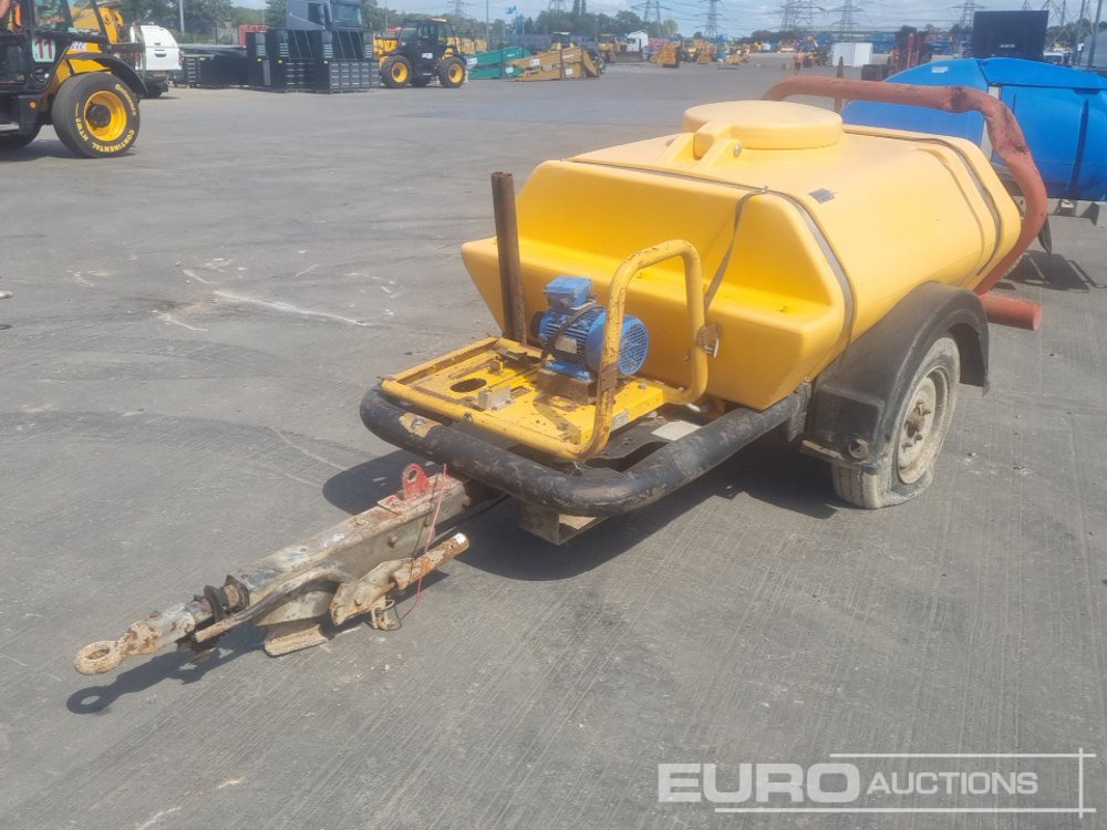 Brendon Bowsers Single Axle Plastic Water Bowser, 415Volt Motor - Skladovací nádrž: obrázek 1 Brendon Bowsers Single Axle Plastic Water Bowser, 415Volt Motor - Skladovací nádrž: obrázek 1