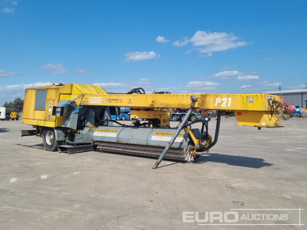 Sněhová fréza Bucher Schorling P21 Single Axle Runway Sweeper, Snow Clearing Brush, Snow Blower, Dryer: obrázek 7