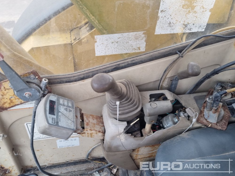 Mini rýpadlo CAT 308BSR: obrázek 30