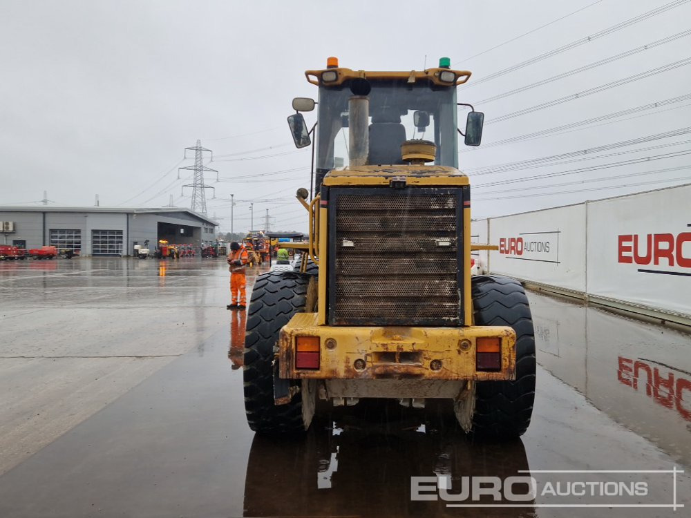 CAT 928G - Kolový nakladač: obrázek 4 CAT 928G - Kolový nakladač: obrázek 4