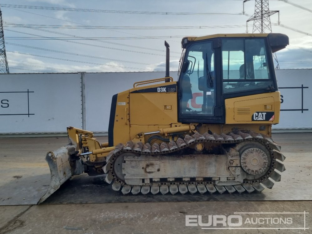 CAT D3K LGP - Buldozer: obrázek 2 CAT D3K LGP - Buldozer: obrázek 2