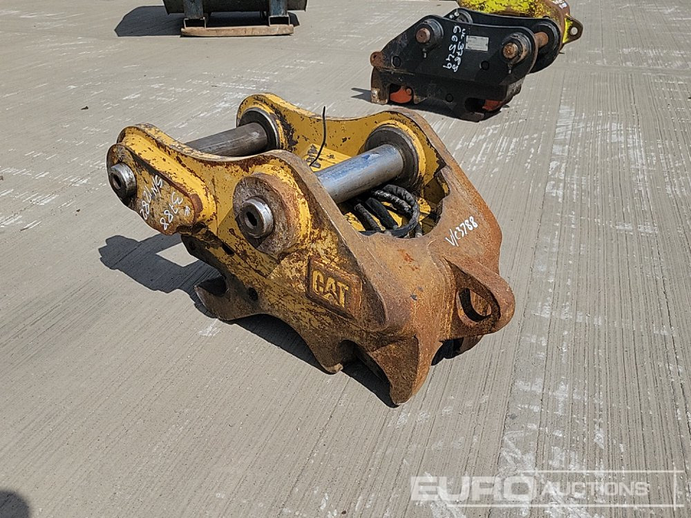 CAT Hydraulic Double Lock QH 80mm Pin to suit 20 Ton Excavator - Rychloupínací: obrázek 3 CAT Hydraulic Double Lock QH 80mm Pin to suit 20 Ton Excavator - Rychloupínací: obrázek 3