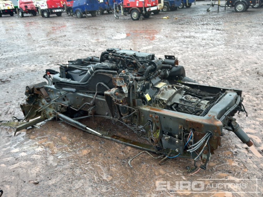 Cummings 4 Cylinder Diesel Engine & Gearbox - Motor: obrázek 2 Cummings 4 Cylinder Diesel Engine & Gearbox - Motor: obrázek 2