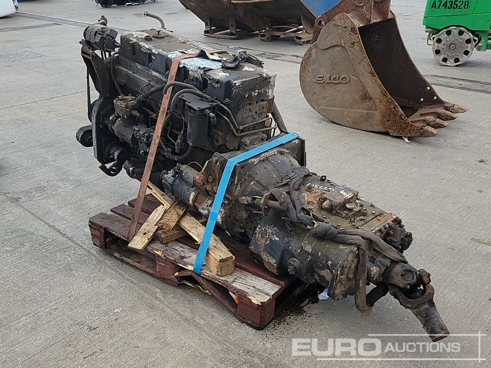 Cummins 6 Cylinder Engine, Gearbox - Motor: obrázek 3 Cummins 6 Cylinder Engine, Gearbox - Motor: obrázek 3