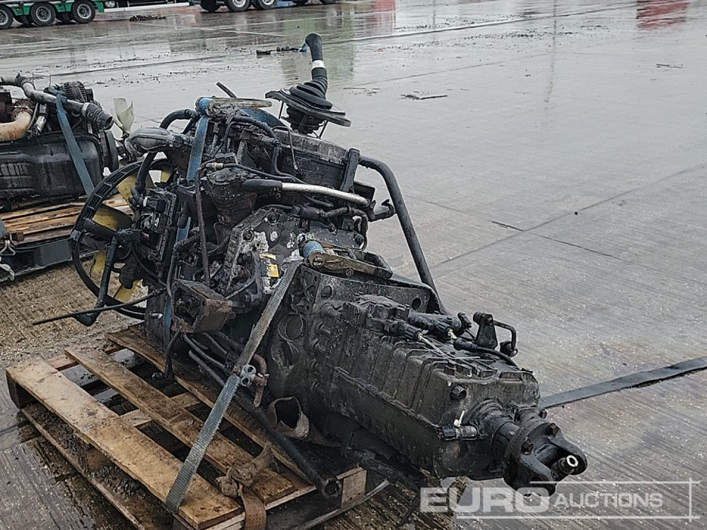 DAF 6 Cylinder Engine, Gearbox - Motor: obrázek 3 DAF 6 Cylinder Engine, Gearbox - Motor: obrázek 3