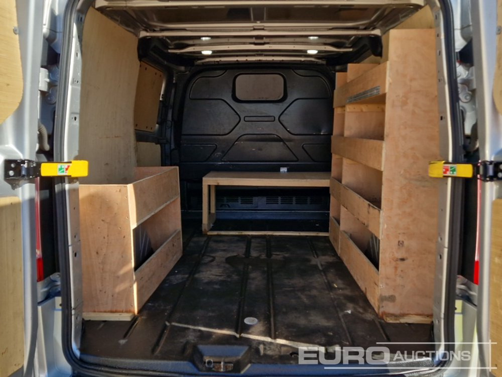 Dodávka 2021 Ford Transit Custom 300: obrázek 38