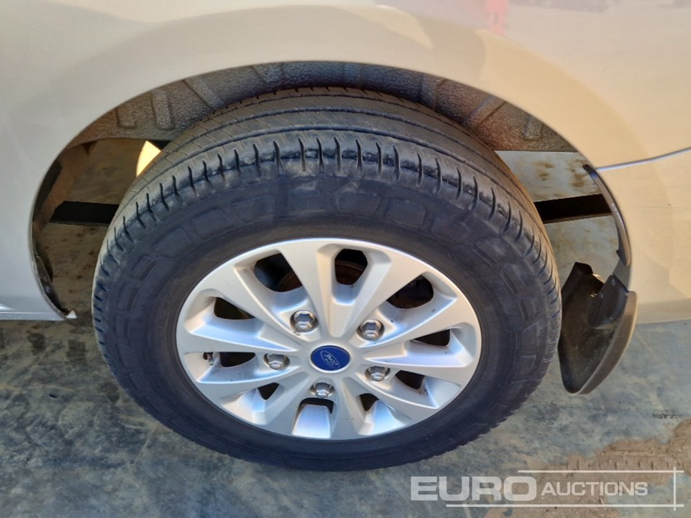 Dodávka 2021 Ford Transit Custom 300: obrázek 21