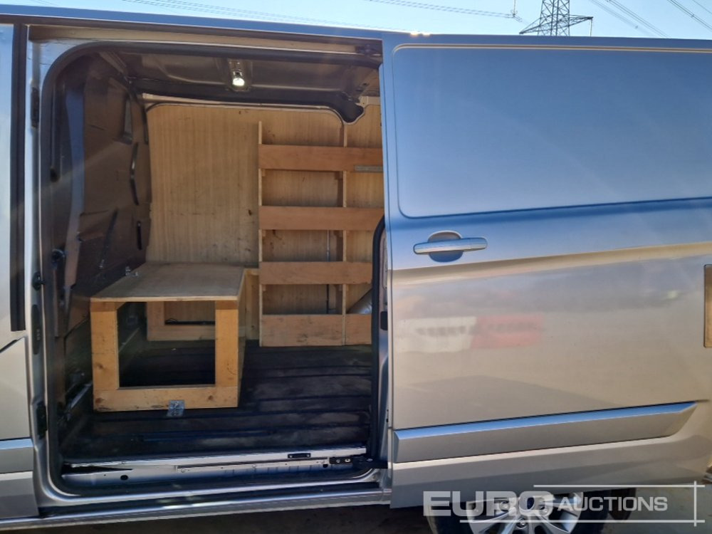Dodávka 2021 Ford Transit Custom 300: obrázek 47