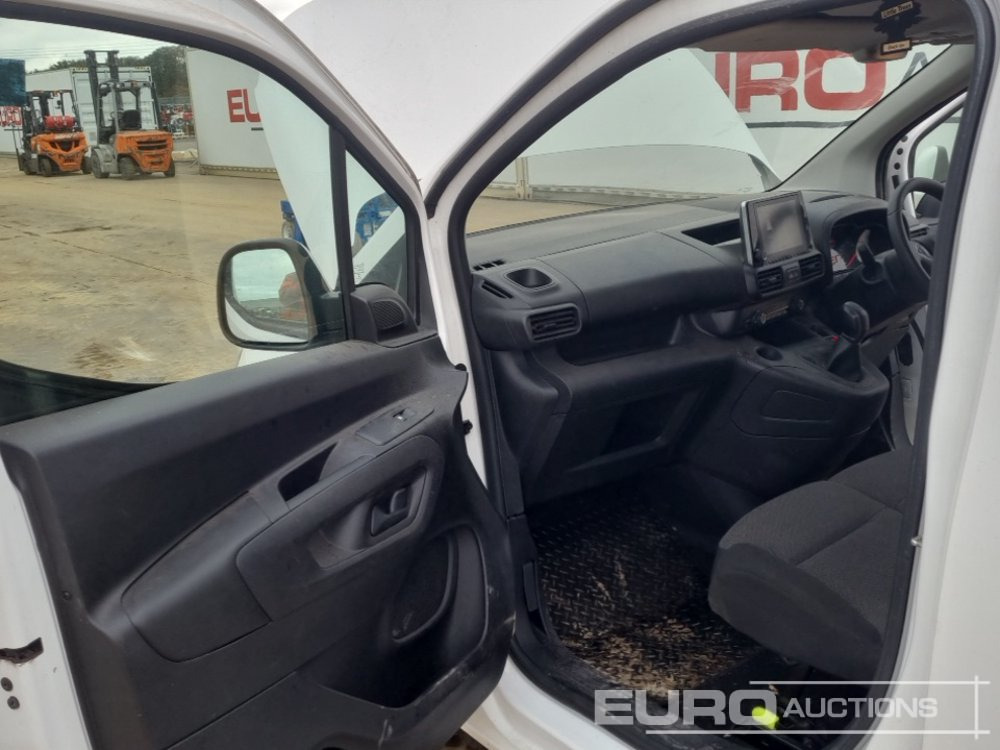 Dodávka 2021 Vauxhall Combo: obrázek 18