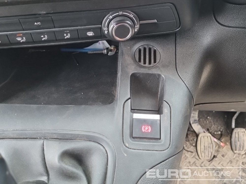 Dodávka 2021 Vauxhall Combo: obrázek 31