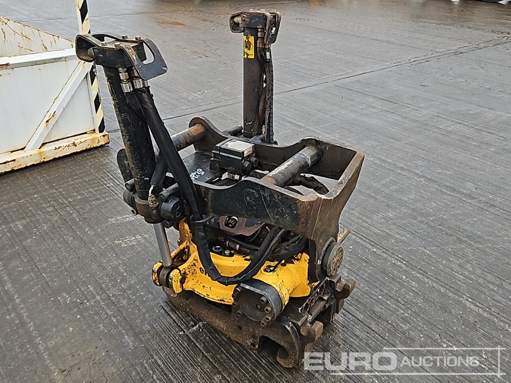 Engcon Hydraulic Tilt Rotator S60 Hitch to suit 12-20 Ton Excavator - Rychloupínací: obrázek 1 Engcon Hydraulic Tilt Rotator S60 Hitch to suit 12-20 Ton Excavator - Rychloupínací: obrázek 1