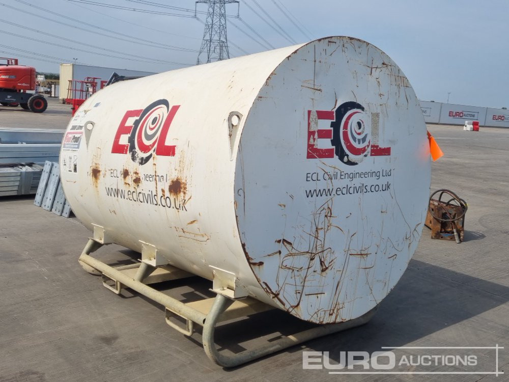 Fuel Proof Bunded Fuel Bowser, Manual Pump - Skladovací nádrž: obrázek 3 Fuel Proof Bunded Fuel Bowser, Manual Pump - Skladovací nádrž: obrázek 3
