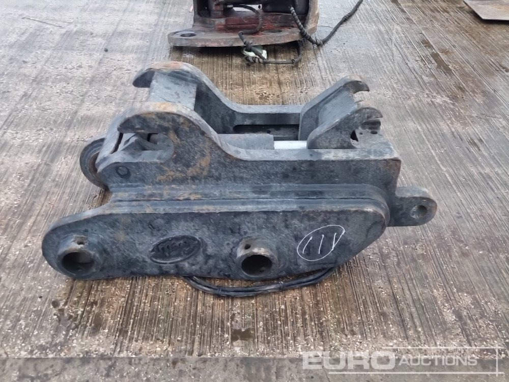 Geith Hydraulic Quick Hitch 80mm Pin to suit 20 Ton Excavator - Rychloupínací: obrázek 2 Geith Hydraulic Quick Hitch 80mm Pin to suit 20 Ton Excavator - Rychloupínací: obrázek 2