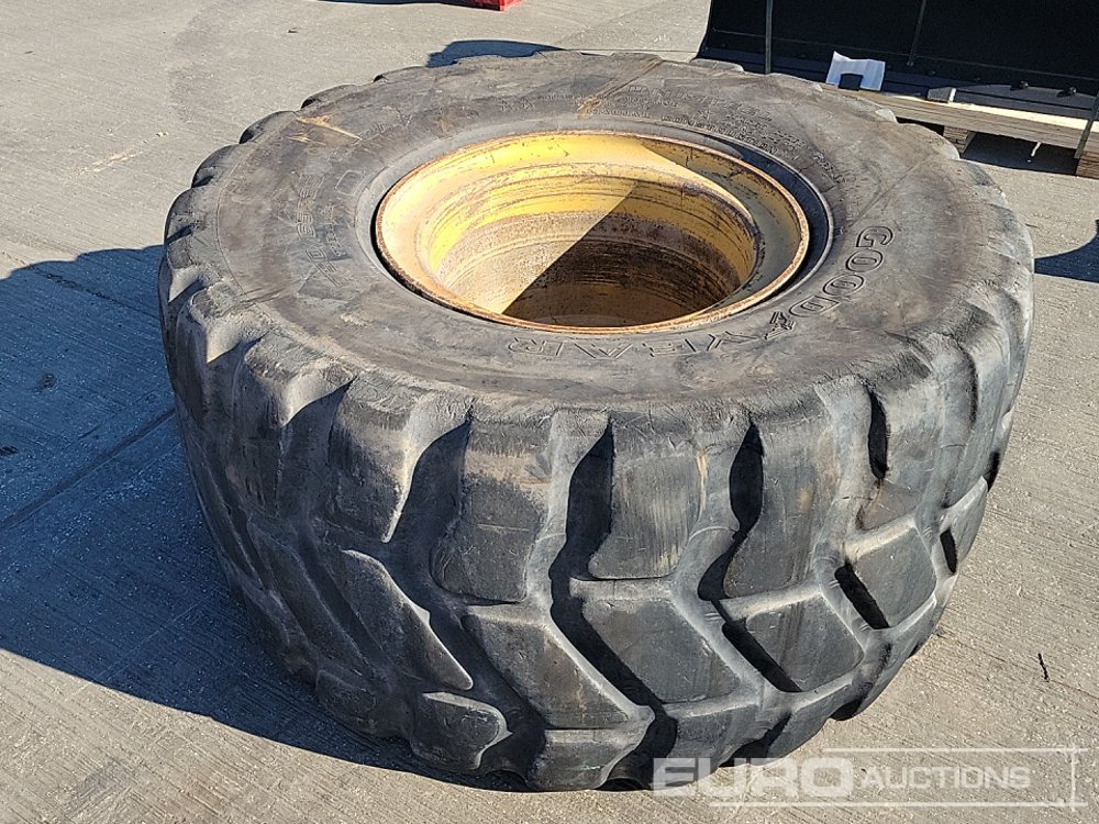 Goodyear 750/65 R25 Tyre & Rim - Pneumatiky: obrázek 5 Goodyear 750/65 R25 Tyre & Rim - Pneumatiky: obrázek 5