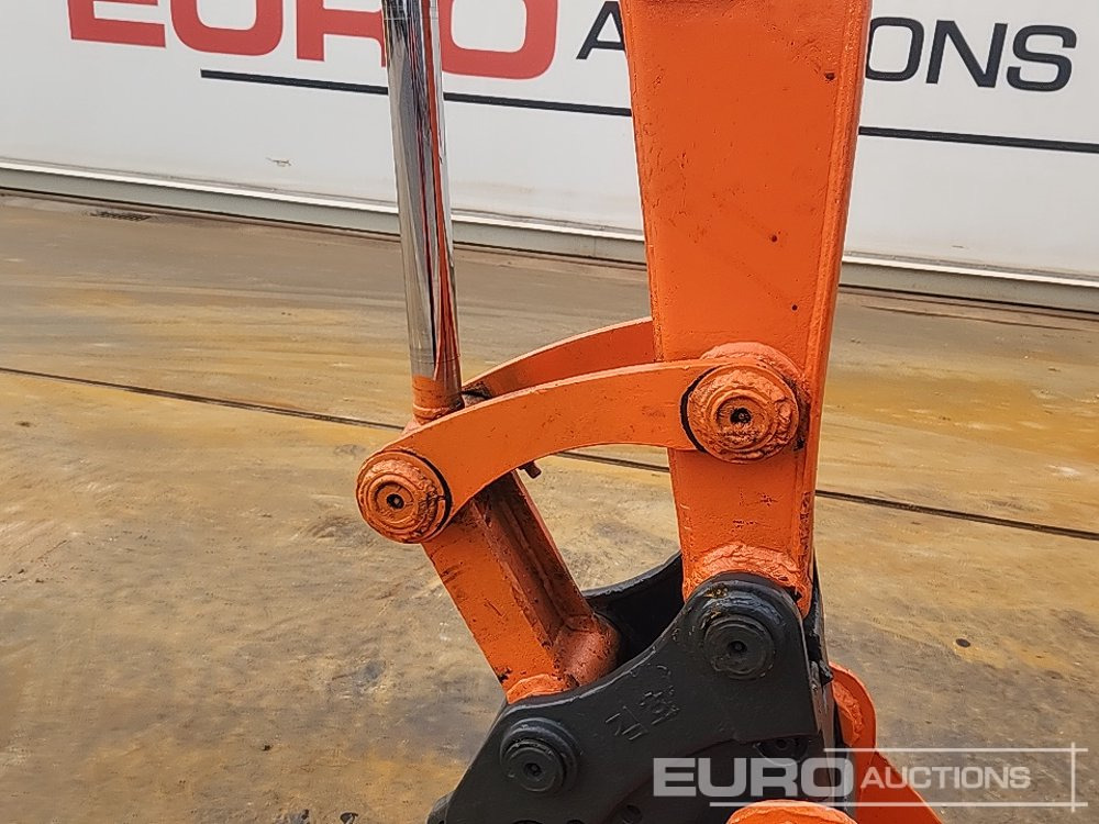 Mini rýpadlo Hitachi ZX60: obrázek 16