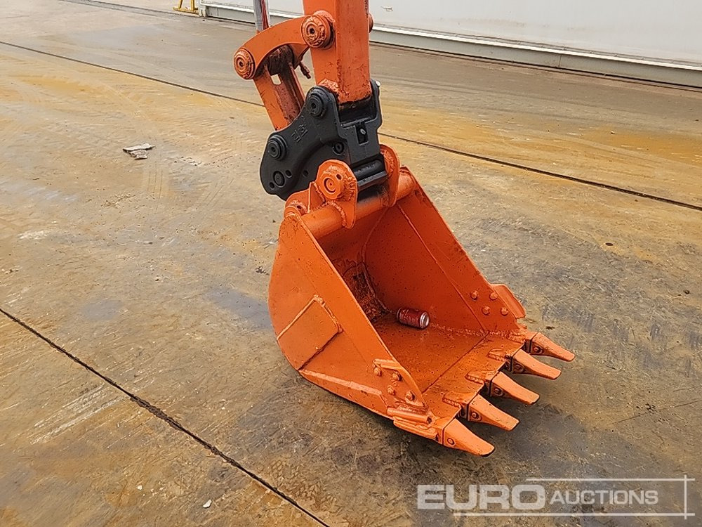 Mini rýpadlo Hitachi ZX60: obrázek 14