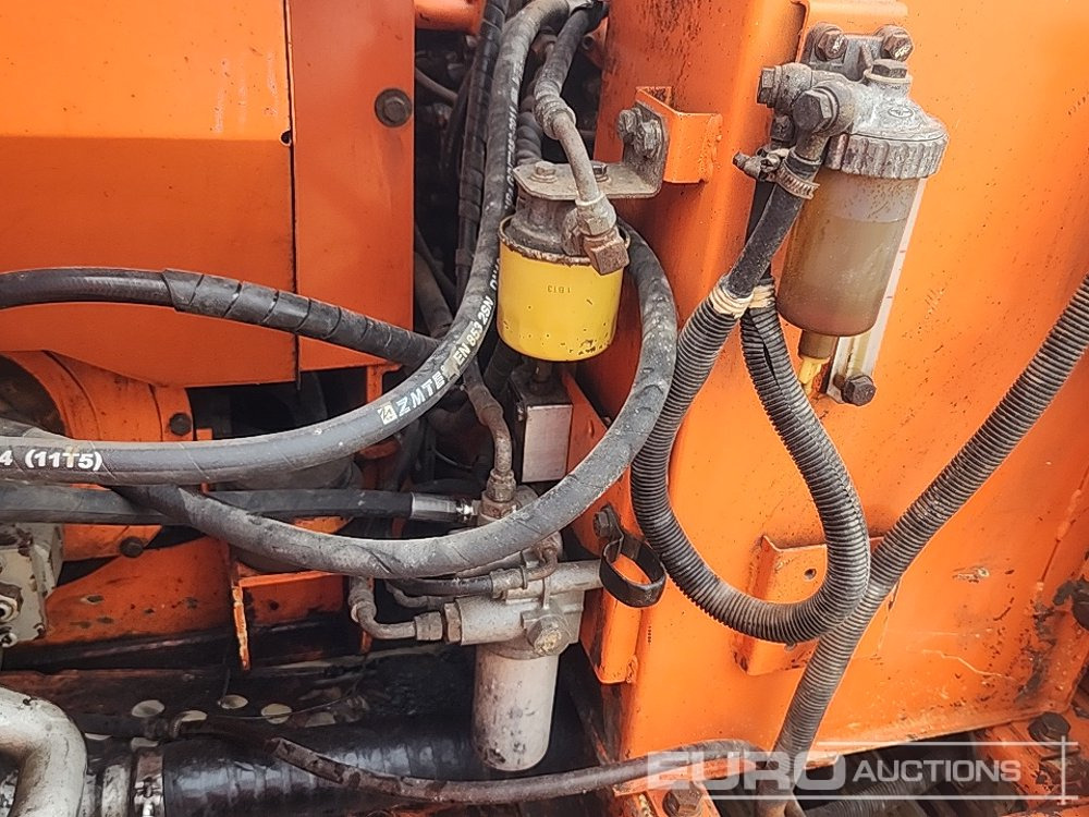Mini rýpadlo Hitachi ZX60: obrázek 37