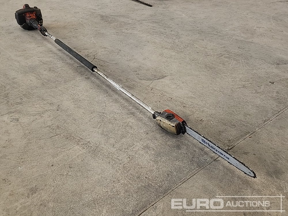 Husqvarna Petrol Pole Chainsaw - Vybavení garáže/ Dílny: obrázek 1 Husqvarna Petrol Pole Chainsaw - Vybavení garáže/ Dílny: obrázek 1