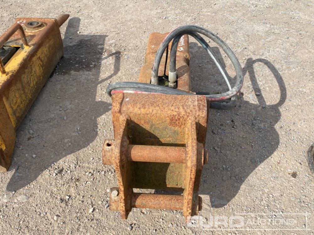 Hydraulic Breaker to suit Mini Excavator - Hydraulické kladivo: obrázek 4 Hydraulic Breaker to suit Mini Excavator - Hydraulické kladivo: obrázek 4