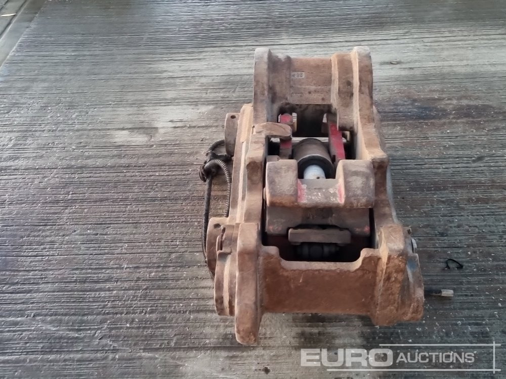 Rychloupínací Hydraulic Double Lock Quick Hitch 80mm Pin to suit 20 Ton Excavator: obrázek 8