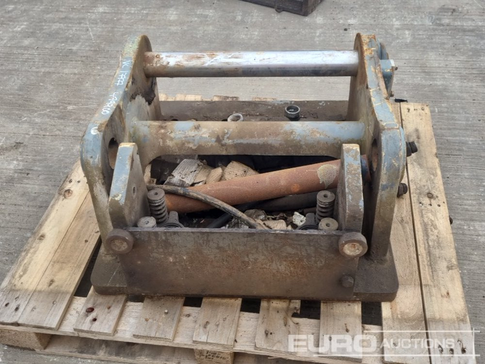 Hydraulic Hitch 80mm Pin to suit 20 Ton Excavator - Rychloupínací: obrázek 4 Hydraulic Hitch 80mm Pin to suit 20 Ton Excavator - Rychloupínací: obrázek 4