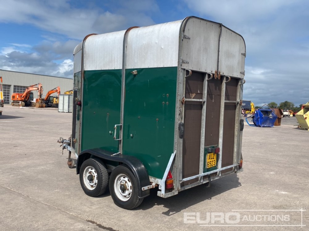 Ifor Williams Twin Axle Horse Box, Front Door & Ramp - Návěs na přepravu zvířat: obrázek 3 Ifor Williams Twin Axle Horse Box, Front Door & Ramp - Návěs na přepravu zvířat: obrázek 3