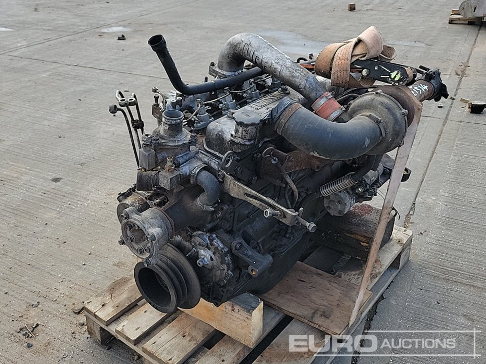 Isuzu 6 Cylinder Engine - Motor: obrázek 1 Isuzu 6 Cylinder Engine - Motor: obrázek 1